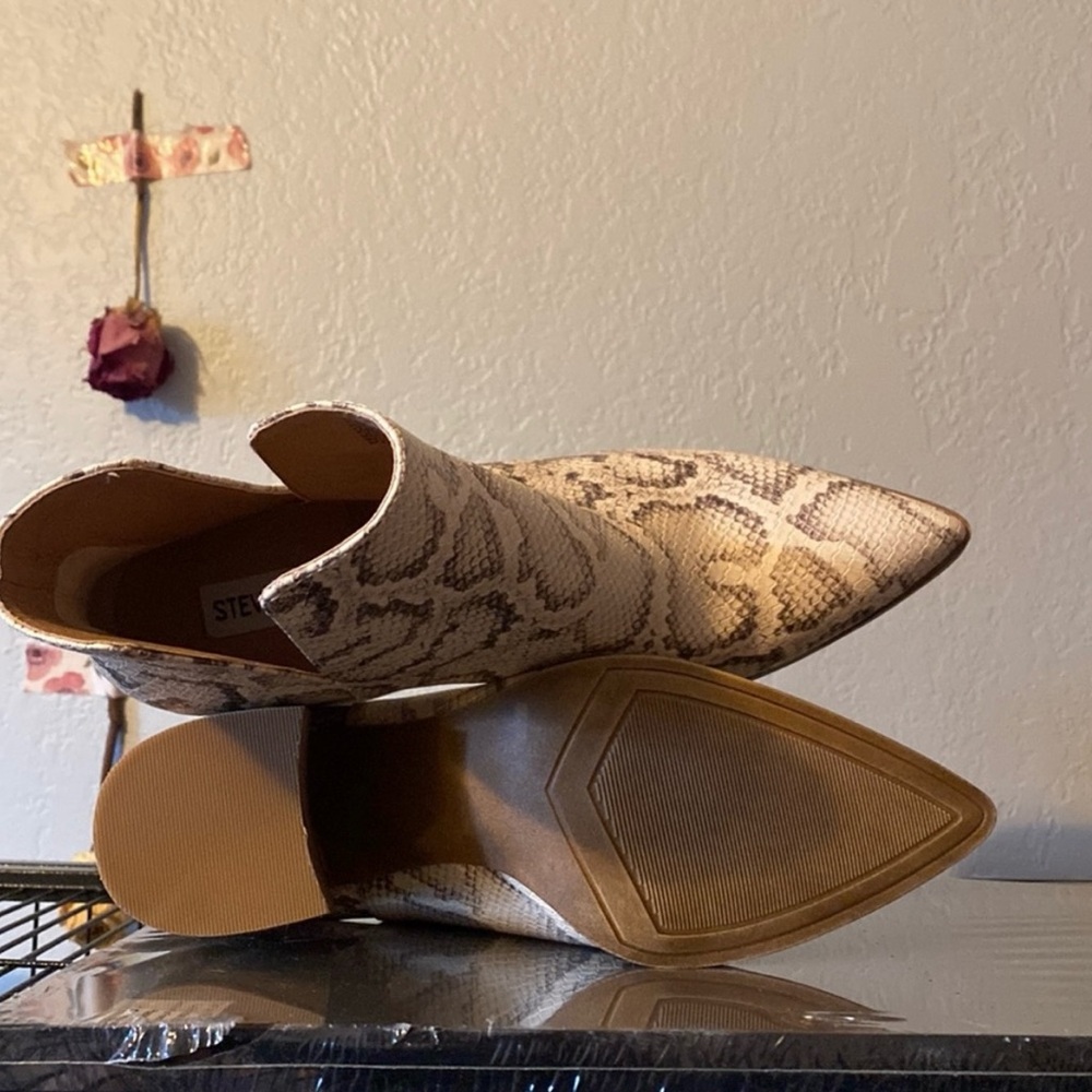 Steve Madden snake print booties 7